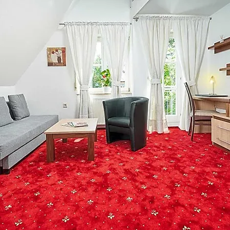 Business Hotel 3*