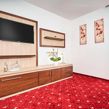 Hotel Business